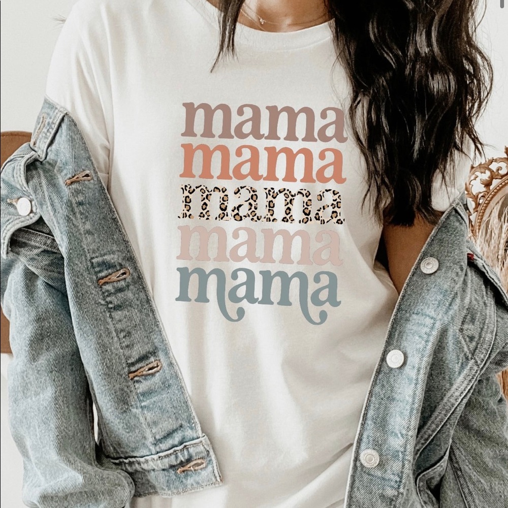 Mama Graphic T-shirt